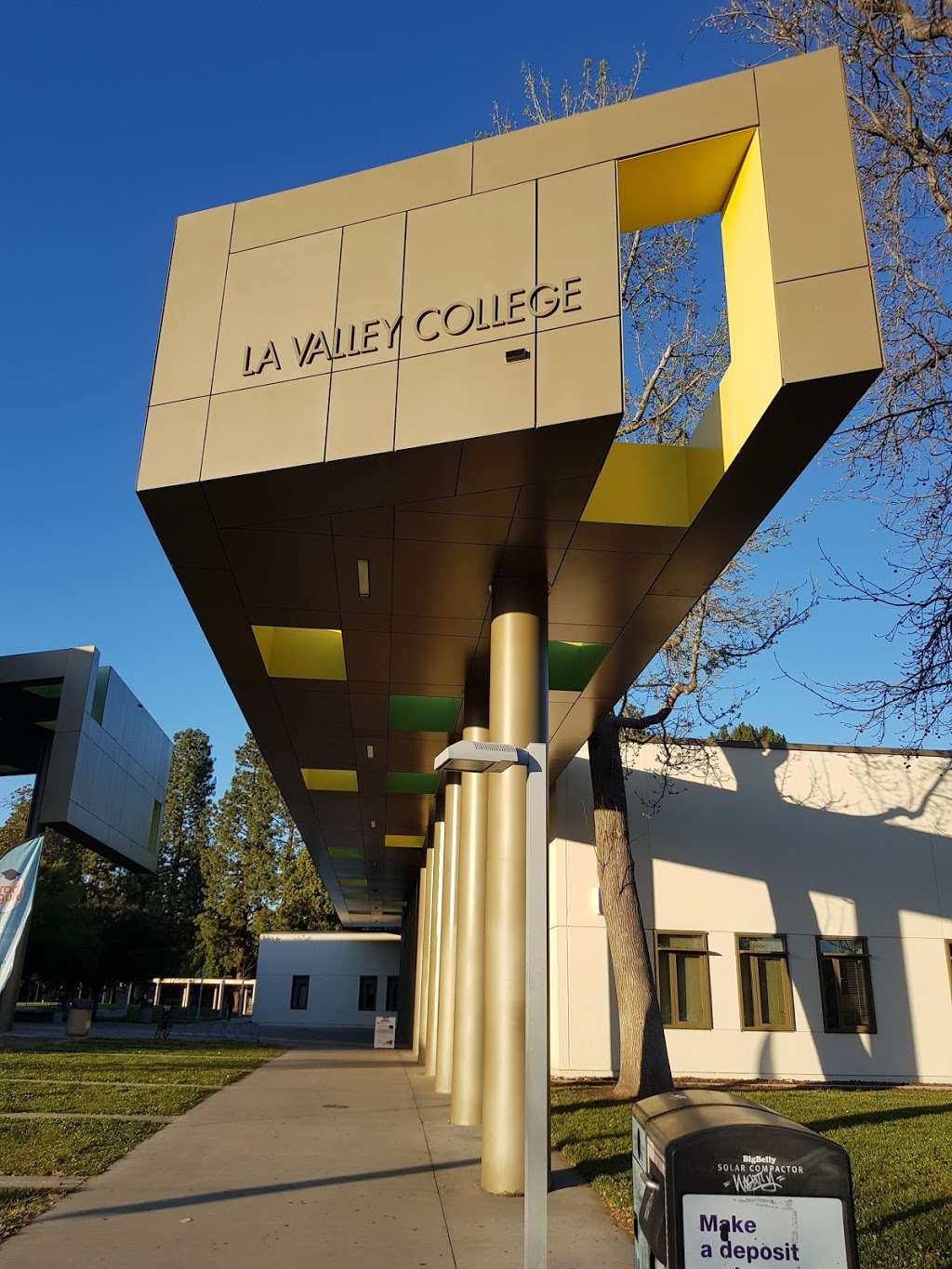 LAVC Student Services Annex | Valley Glen, CA 91401, USA