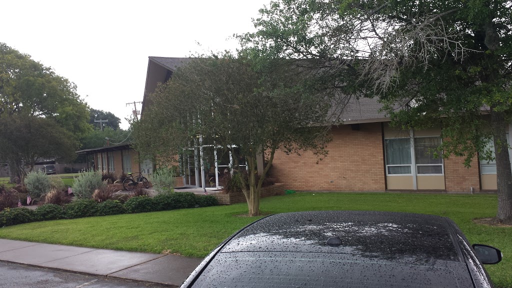 First Assembly of God Church | 2121 6th St N, Texas City, TX 77590