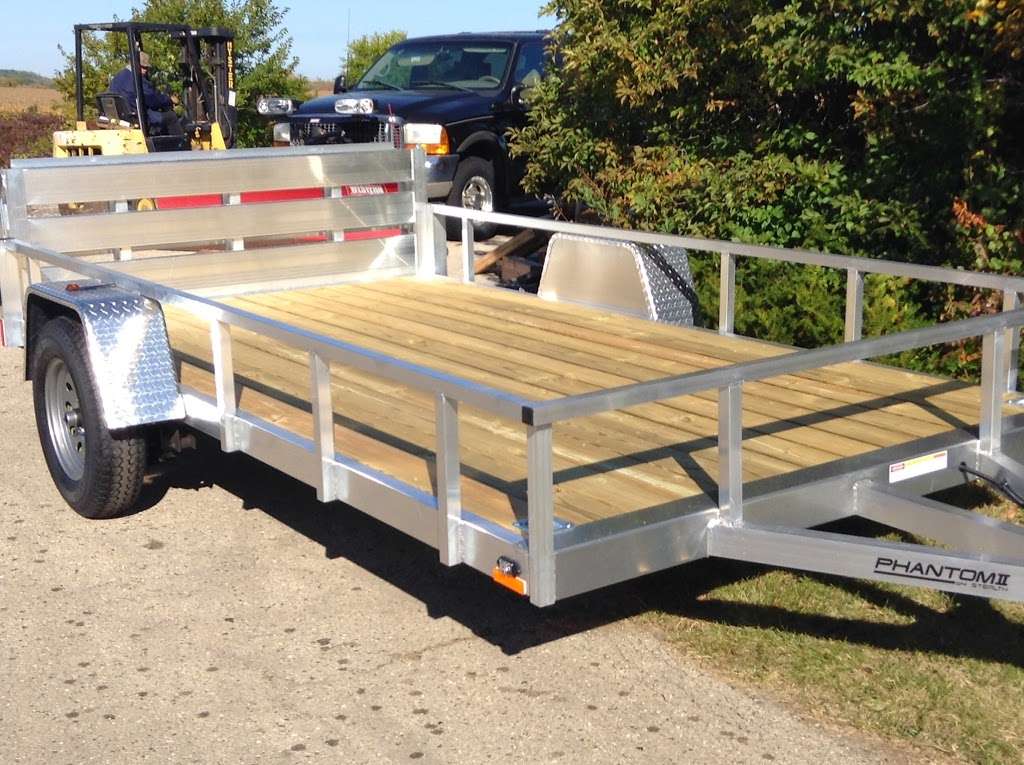 Pfeiffer Trailer Sales | 9730 Antioch Rd, Salem, WI 53168 | Phone: (262) 843-1373