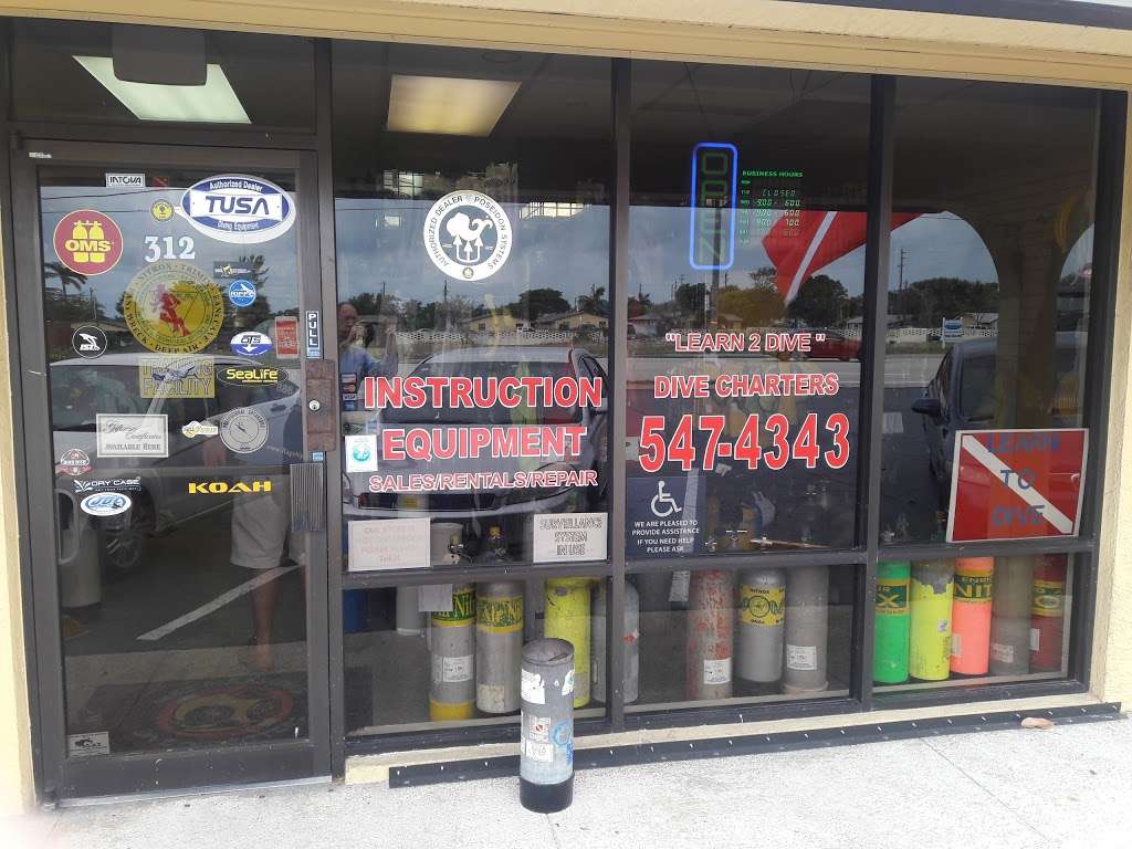 Wet Pleasures Dive Outfitters | 888s E Coast Ave, Lantana, FL 33462, USA | Phone: (561) 547-4343