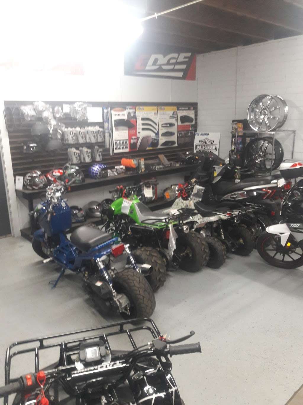 TreadZ | 2118 Charlotte Hwy, Mooresville, NC 28117, USA | Phone: (704) 664-0995