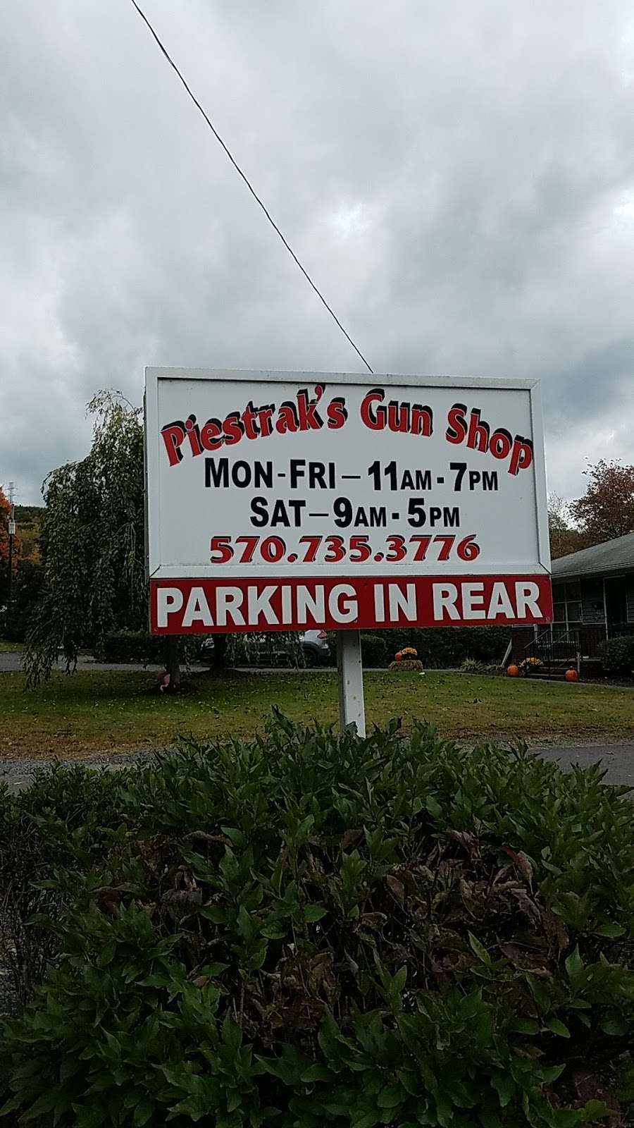 Piestraks Gun Shop | 104 Alden Mountain Rd, Nanticoke, PA 18634, USA | Phone: (570) 735-3776