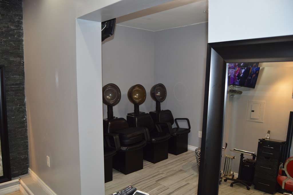 FOREVER YOUNG BARBER & BEAUTY SALON | 1254 Troy Ave, Brooklyn, NY 11203, USA | Phone: (347) 435-3792