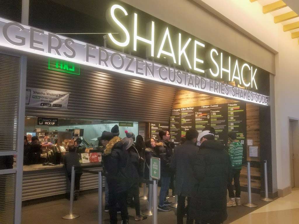 Shake Shack | 101 MGM National Ave, Oxon Hill, MD 20745, USA | Phone: (240) 672-0155