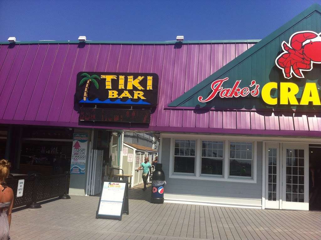 Martells Tiki Bar | 308 Boardwalk, Point Pleasant Beach, NJ 08742, USA | Phone: (732) 892-0131