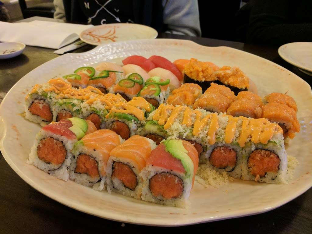 Sushi Village | 290 W Old Country Rd, Hicksville, NY 11801, USA | Phone: (516) 513-1790