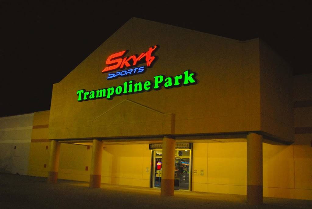 Sky Sports Trampoline Park Houston | 14409 Parkhollow Dr, Houston, TX 77082, USA | Phone: (281) 529-6462