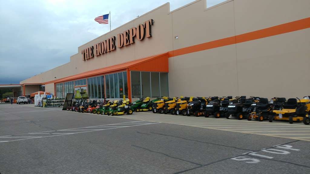 The Home Depot | 4560 13th St, St Cloud, FL 34769, USA | Phone: (407) 498-0606