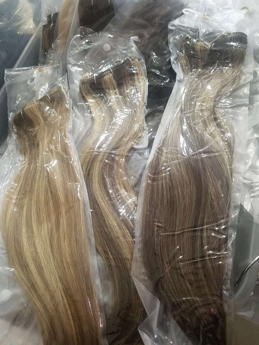 Higher-QualityHairExtensions | 6042, 10132 San Gabriel Ave, South Gate, CA 90280 | Phone: (323) 439-4446