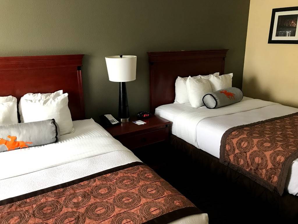 New Albany Hotel Louisville West | 411 W Spring St, New Albany, IN 47150, USA | Phone: (812) 945-2771