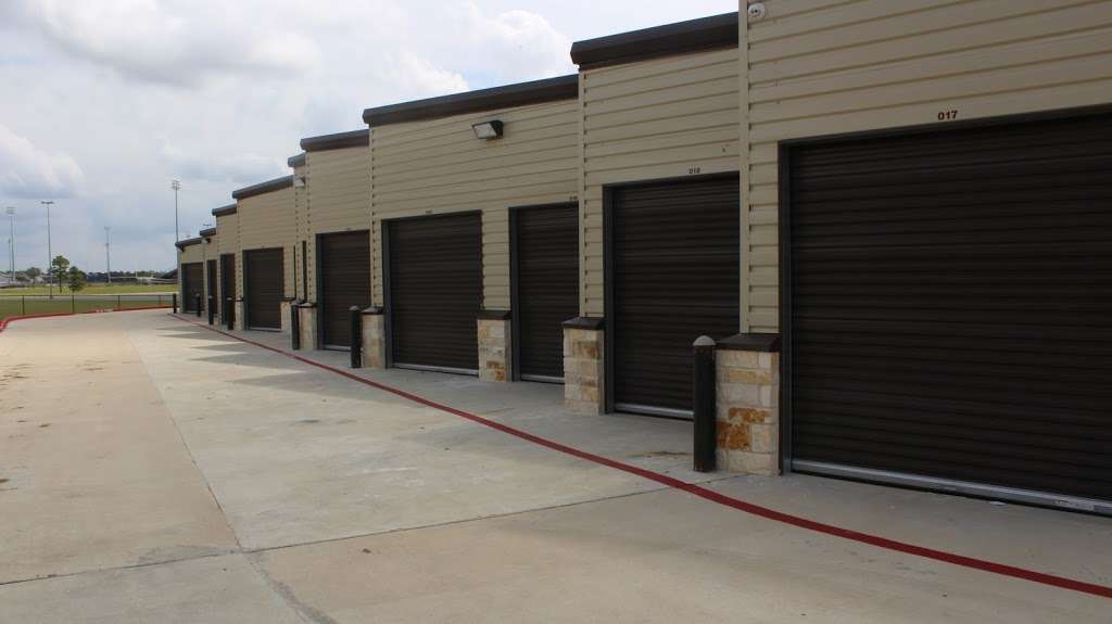 Town Creek Storage | 22852 TX-105, Montgomery, TX 77356, USA | Phone: (936) 597-5475