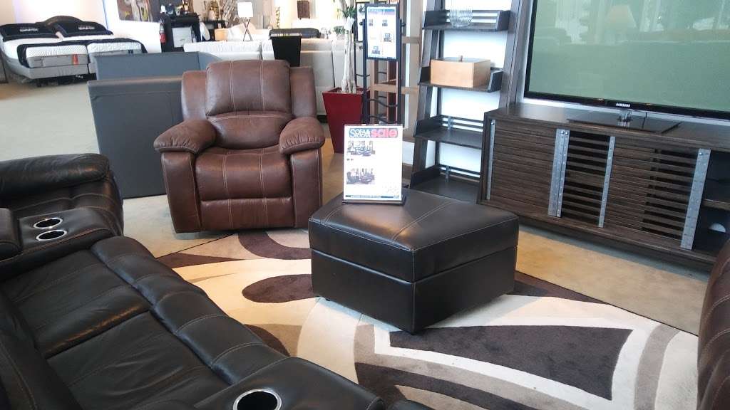 Rooms To Go Furniture Store - Clermont | Caju Rd, Clermont, FL 34711, USA | Phone: (352) 432-2958