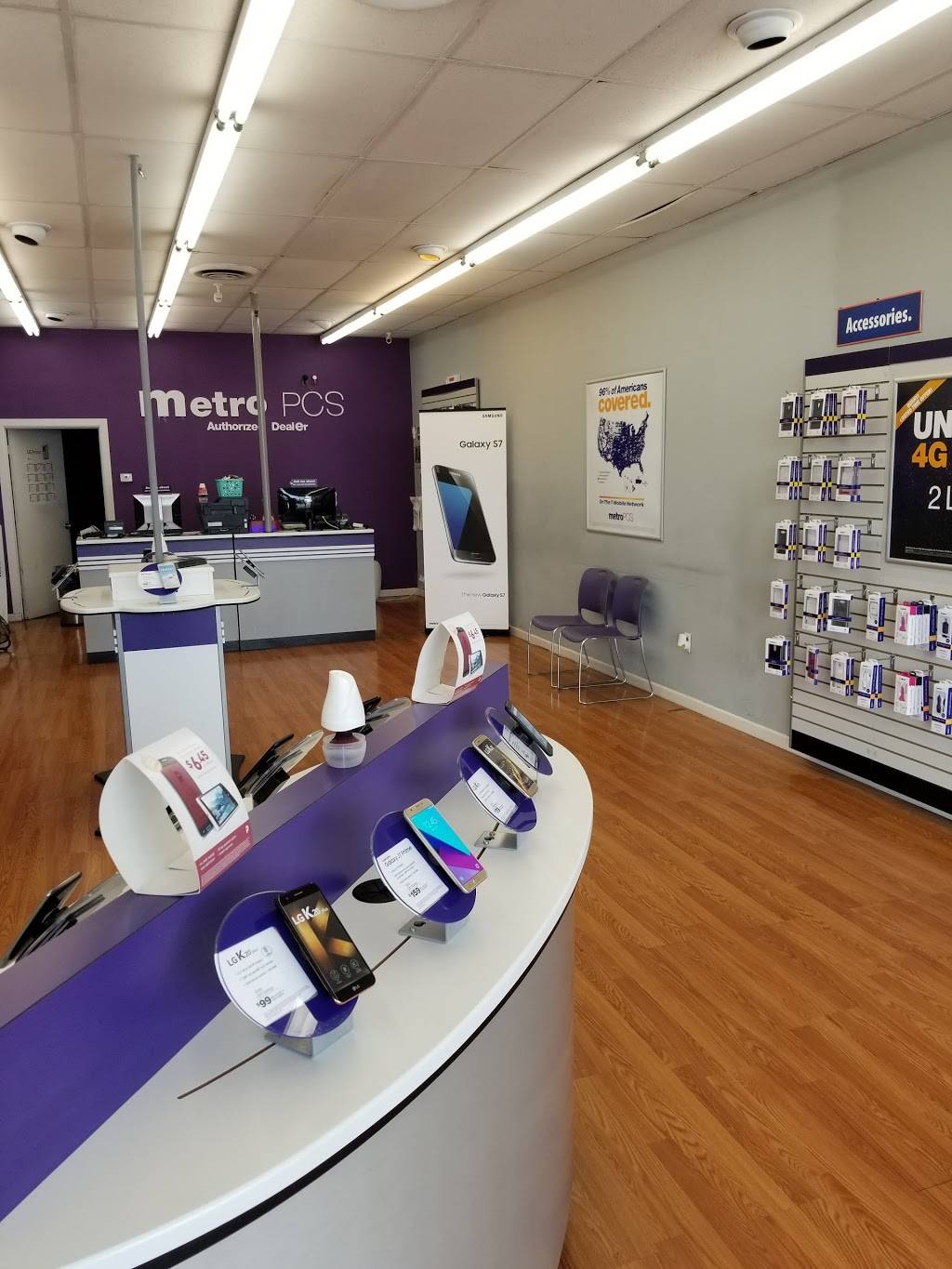 Metro by T-Mobile | 1789 S 3rd St, Memphis, TN 38109, USA | Phone: (901) 406-4427