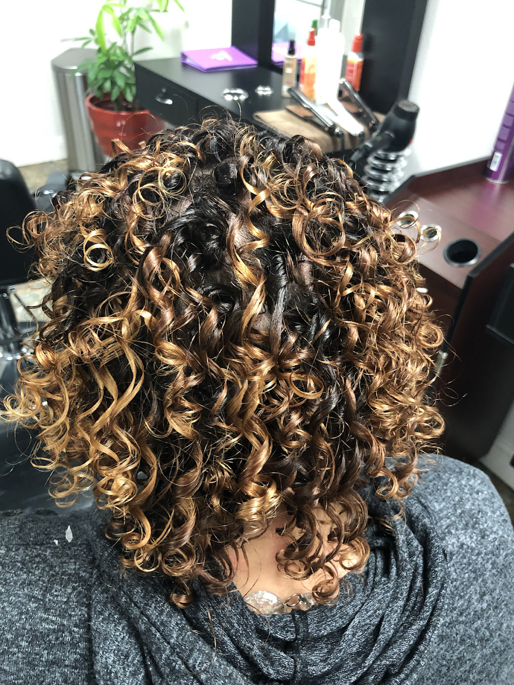 Ada Dominican Hair Salon | 208 W Bel Air Ave, Aberdeen, MD 21001 | Phone: (410) 273-7555