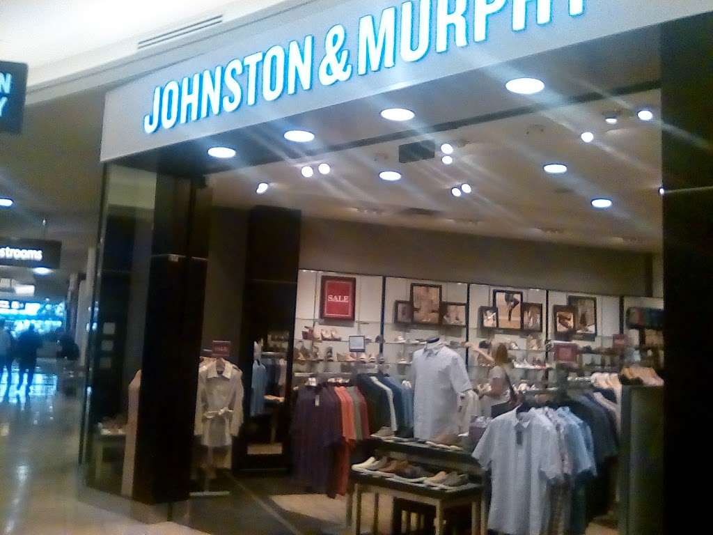 Johnston & Murphy | 9403 Jeff Fuqua Blvd Terminal B, Next to Food Court, Orlando, FL 32827 | Phone: (407) 825-7111