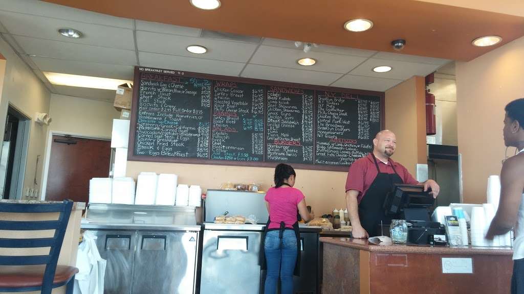 Good Fellas Grill & N Y Deli | 14555 Civic Dr suite b, Victorville, CA 92394, USA | Phone: (760) 245-2182