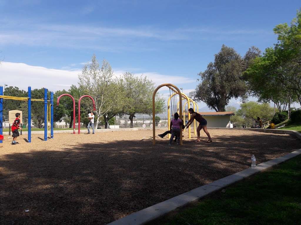 Frisbie Park | 1901 N Acacia Ave, Rialto, CA 92376, USA | Phone: (909) 820-2525