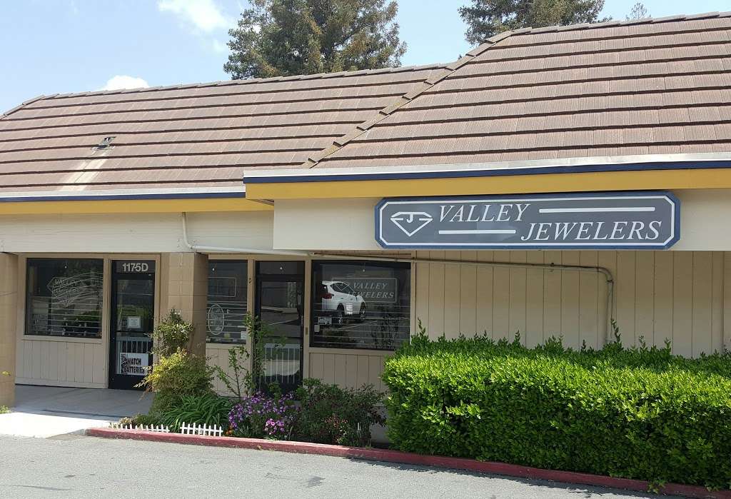 Valley Jewelers | 1175 Arnold Dr, Martinez, CA 94553 | Phone: (925) 313-9335
