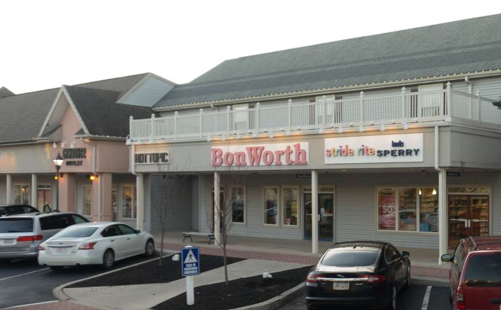 bonworth clothing store