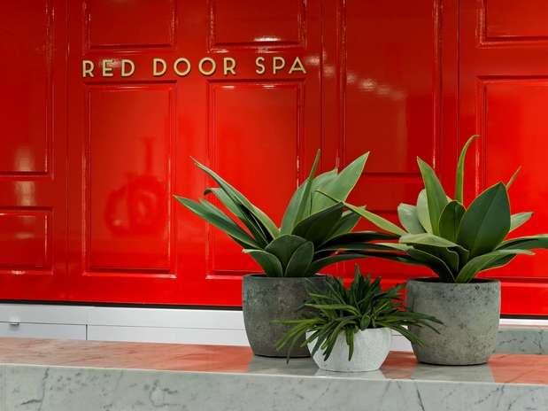 The Red Door Salon & Spa | 42 Village Square, Baltimore, MD 21210 | Phone: (410) 323-3636