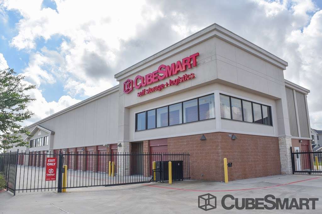 CubeSmart Self Storage | 9722 N Sam Houston Pkwy E, Humble, TX 77396, USA | Phone: (281) 458-9500