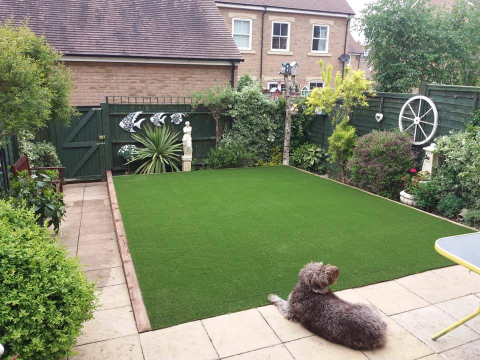 Perfect Artificial Lawns | The New Barn, Great N Rd, Near, Baldock, Stevenage SG7 5EN, United Kingdom | Phone: +44 800 699 0939