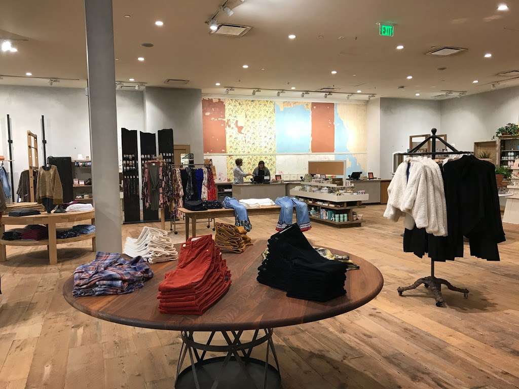 Anthropologie, 500 Baybrook Mall 