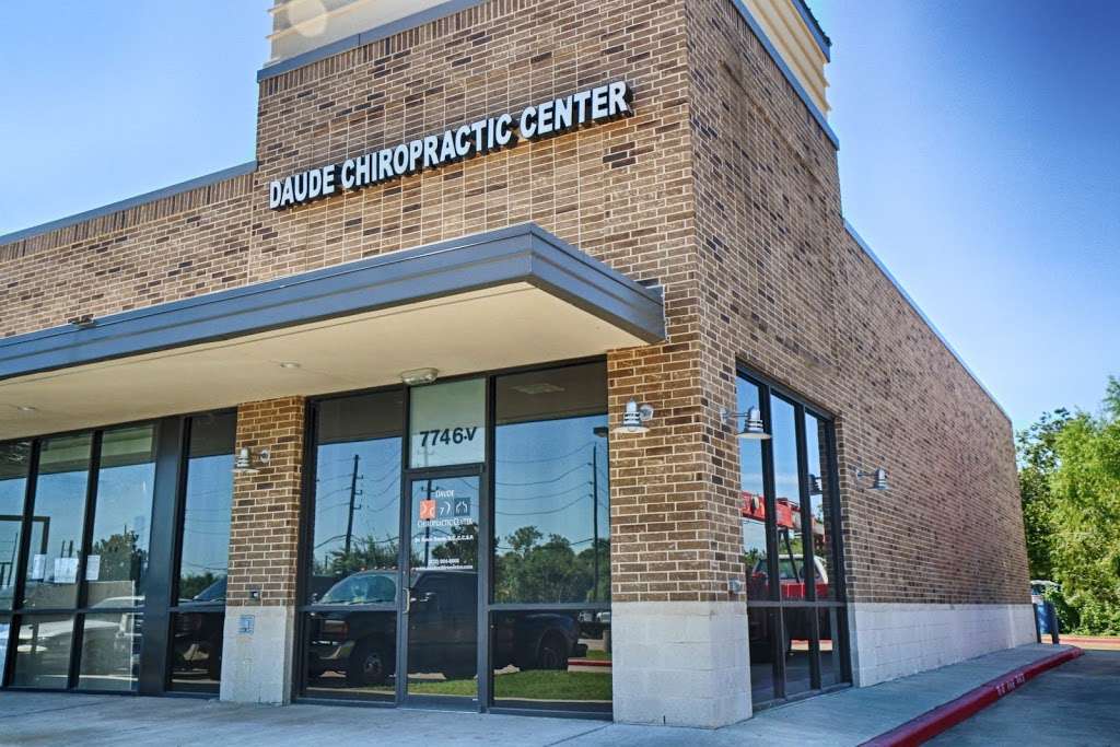 Daude Chiropractic Center | 7746 Hwy 6 V, Missouri City, TX 77459 | Phone: (832) 904-8008