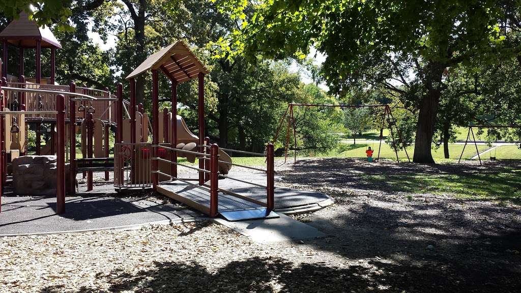 Hyde Park | 402 E Hyde Park Ave, St Joseph, MO 64504, USA | Phone: (816) 271-5500