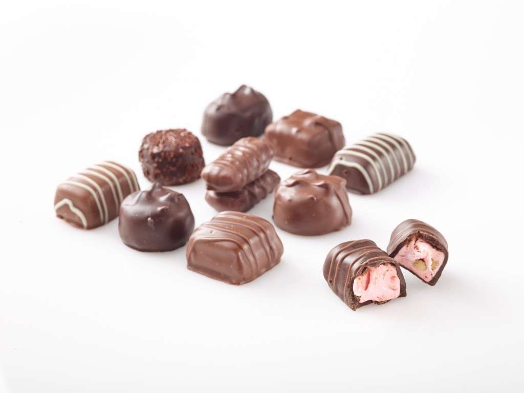 Russell Stover Chocolates | 2814 Shawnee Mission Pkwy, Fairway, KS 66205, USA | Phone: (913) 945-2744