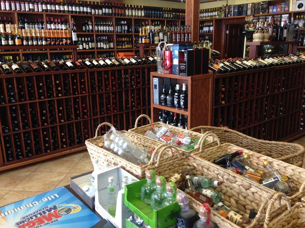 Wolcot Wine & Liquor | 1020 Wolcott Ave, Beacon, NY 12508, USA | Phone: (845) 765-2353