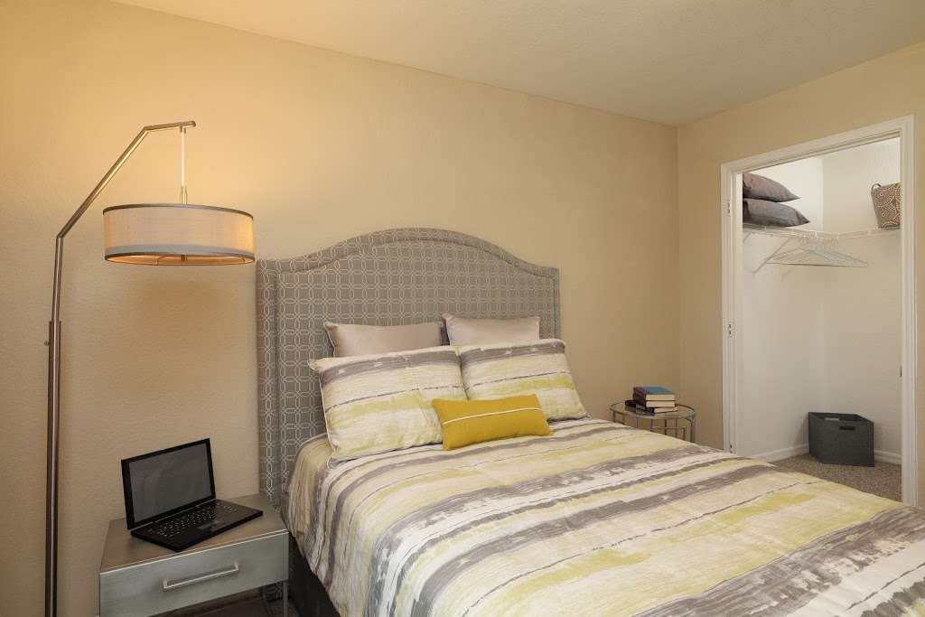 Cambridge Cove Apartments | 1700 Cambridge Cove Pass, Lakeland, FL 33810, USA | Phone: (844) 364-5050