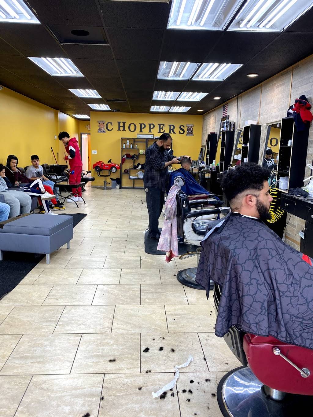 Choppers Barber shop | 10513 Dix Ave, Dearborn, MI 48120, USA | Phone: (313) 334-8766