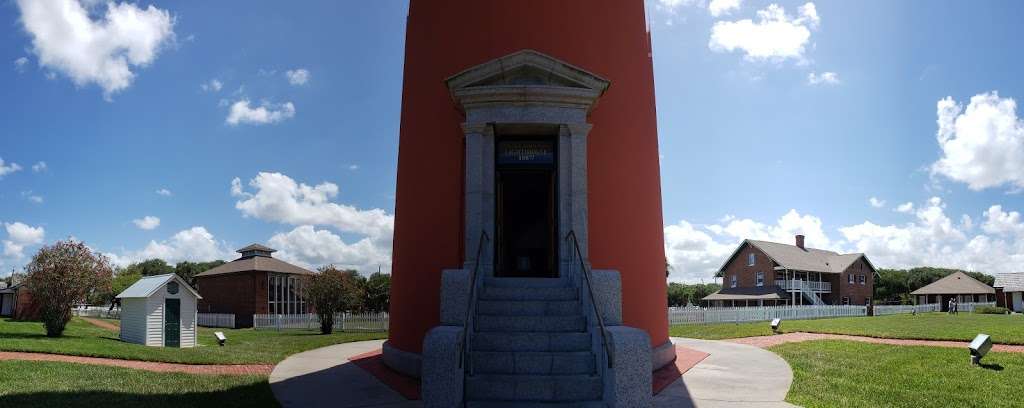 Gazebo & picnic area - Davies Light House Park | Ponce Inlet, FL 32127, USA