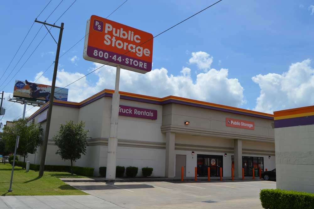 Public Storage | 7715 Katy Fwy, Houston, TX 77024 | Phone: (832) 384-5166