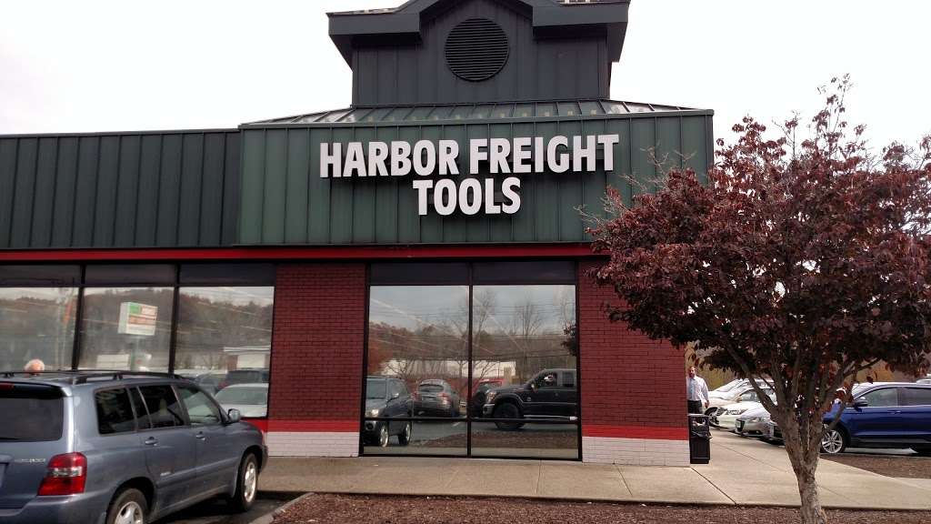 Harbor Freight Tools | 99 Federal Rd, Brookfield, CT 06804, USA | Phone: (203) 740-0956