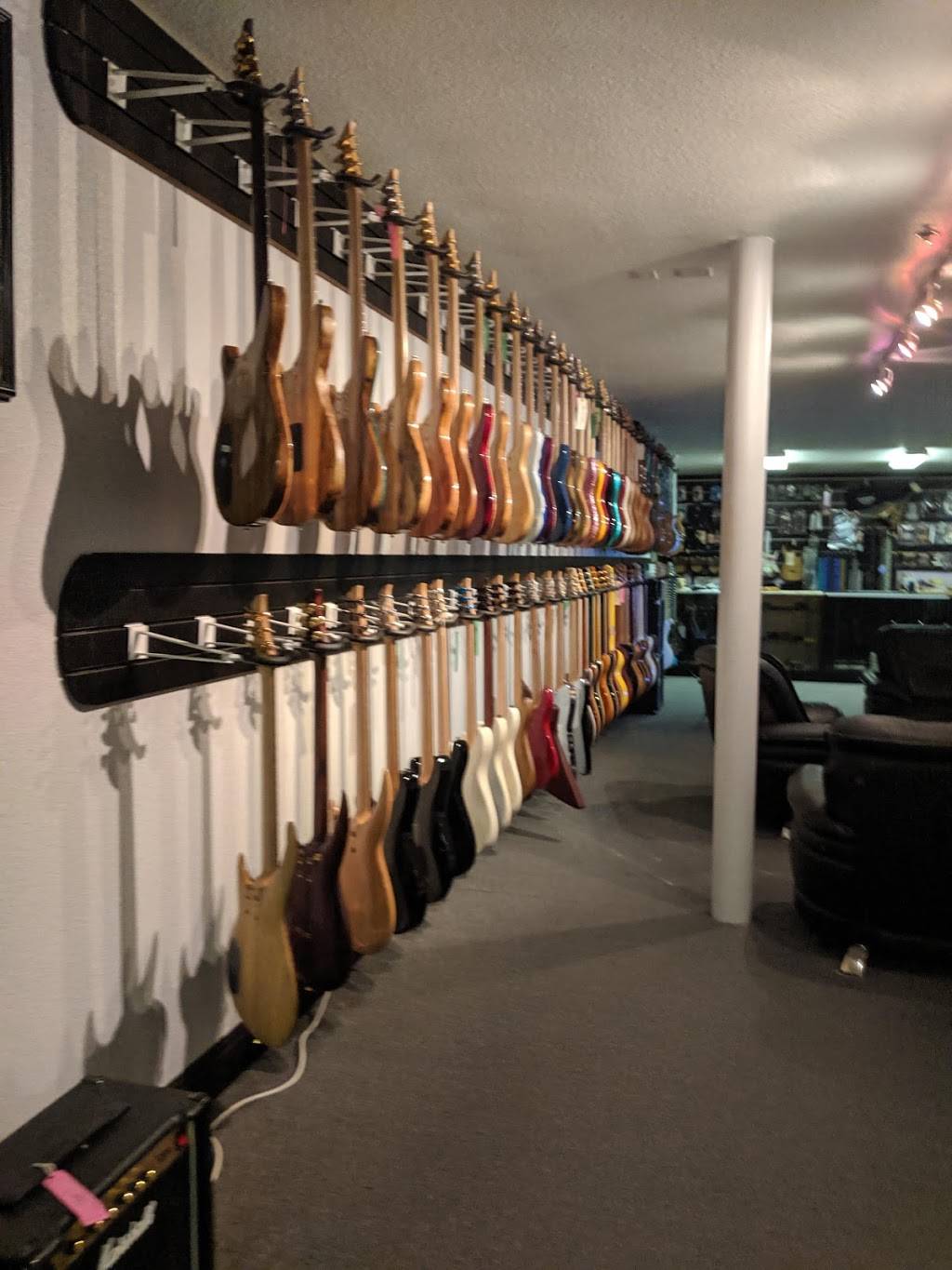 Roman Guitars | 3485 W Harmon Ave #110, Las Vegas, NV 89103 | Phone: (702) 597-0147