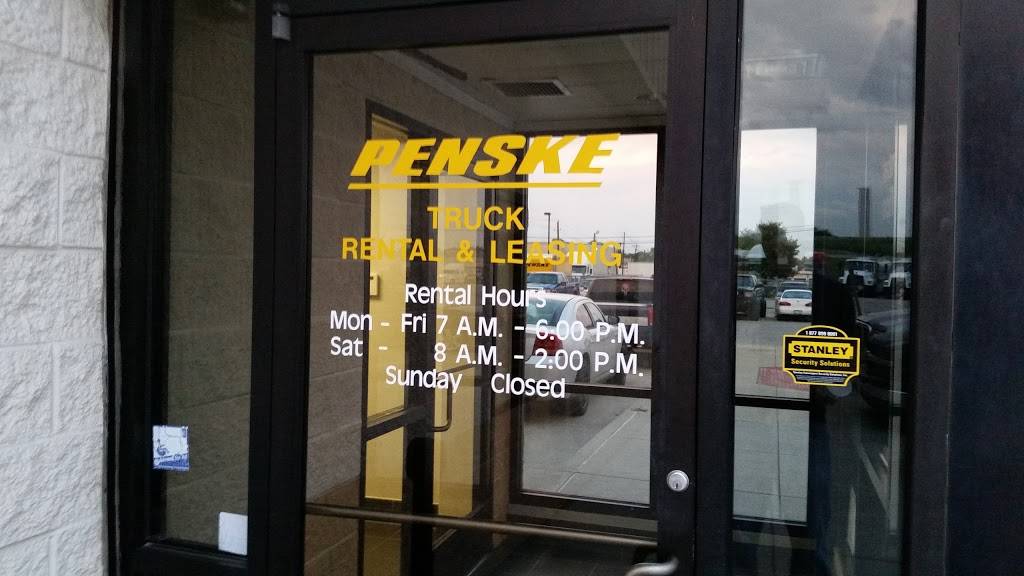 Penske Truck Rental | 501 North Fwy, Fort Worth, TX 76102, USA | Phone: (817) 625-9730