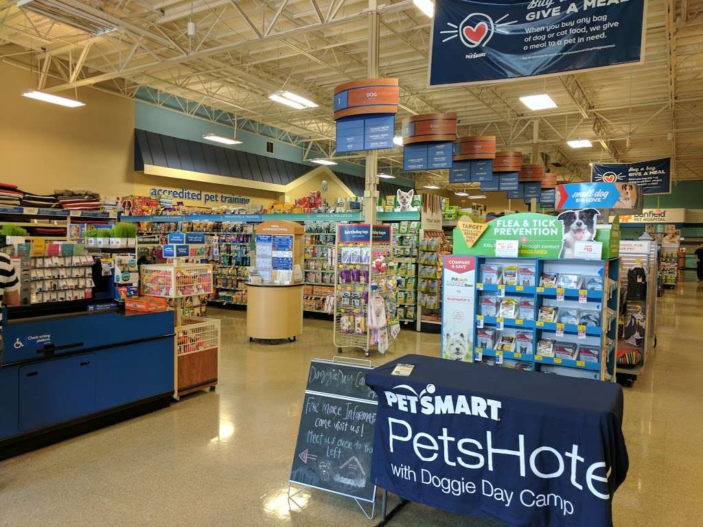 PetSmart | 1301 E Gladstone St, Glendora, CA 91740 | Phone: (909) 599-7012