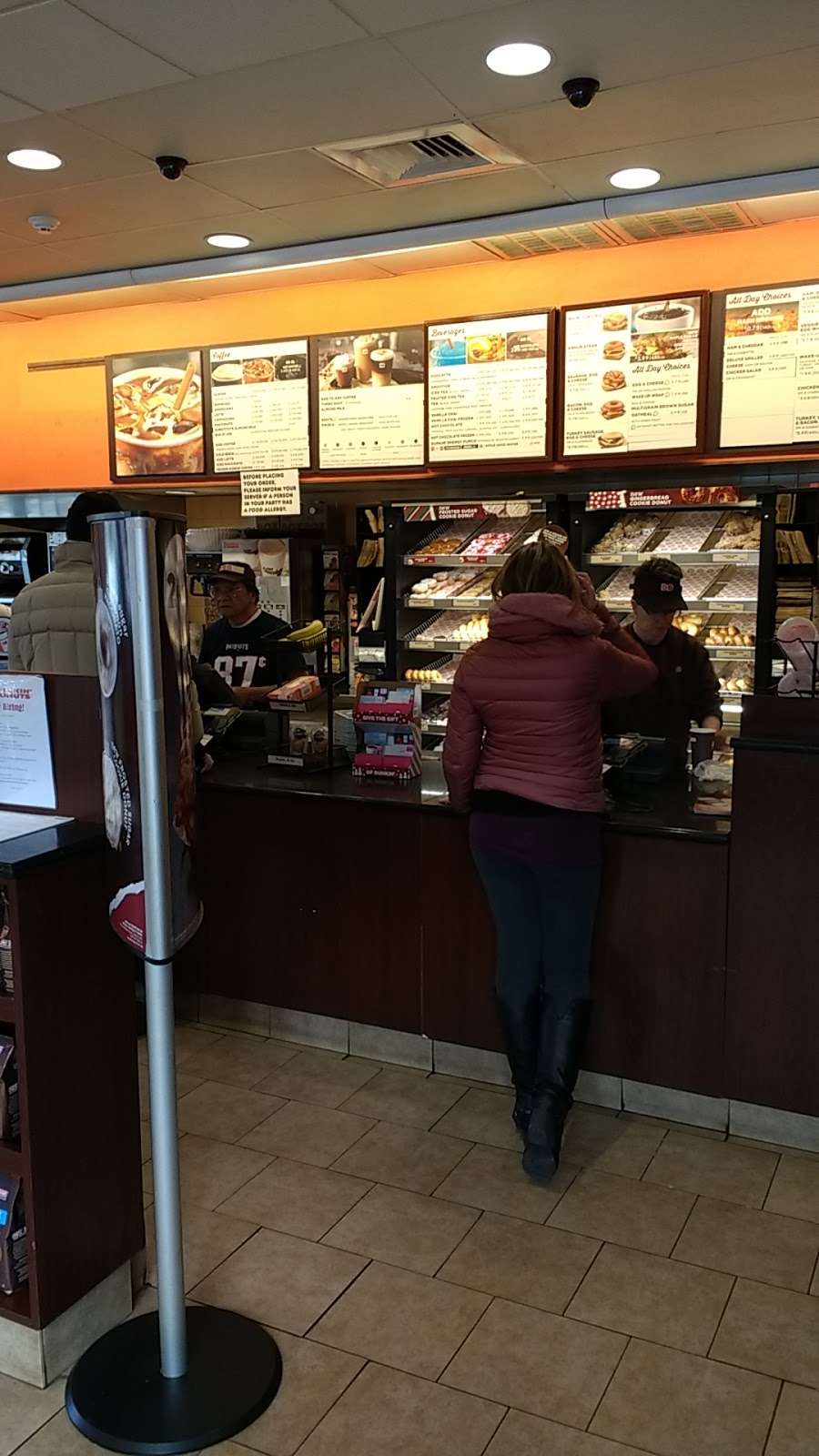 Dunkin | 367 Boston St, Topsfield, MA 01983, USA | Phone: (978) 887-3335