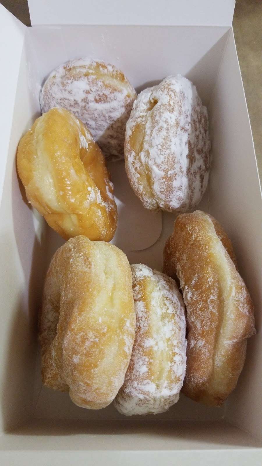 Honeydip Donuts | 5306 S 27th St, Milwaukee, WI 53221, United States | Phone: (414) 282-5050