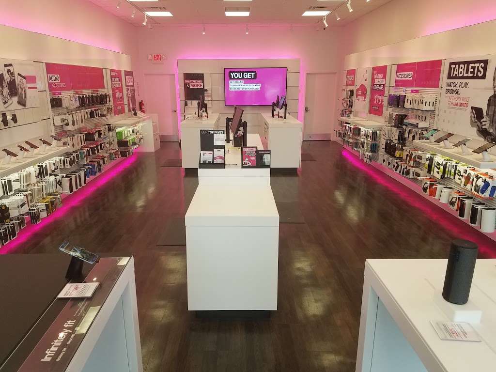 T-Mobile | 271 E Swedesford Rd, Wayne, PA 19087 | Phone: (610) 910-8072