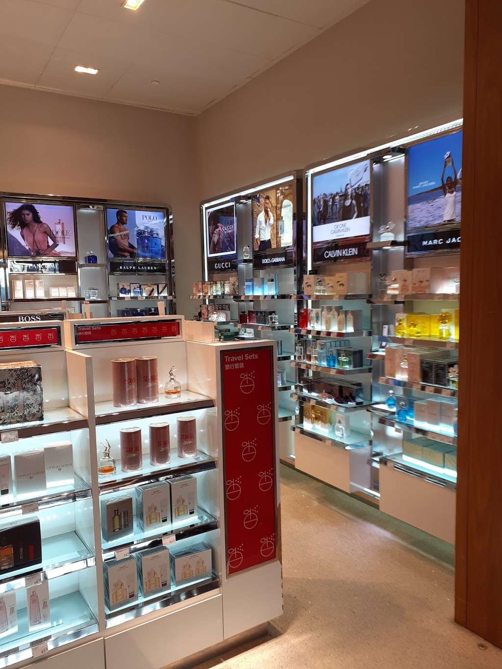 Duty Free Store | 380 World Way, Los Angeles, CA 90045, USA