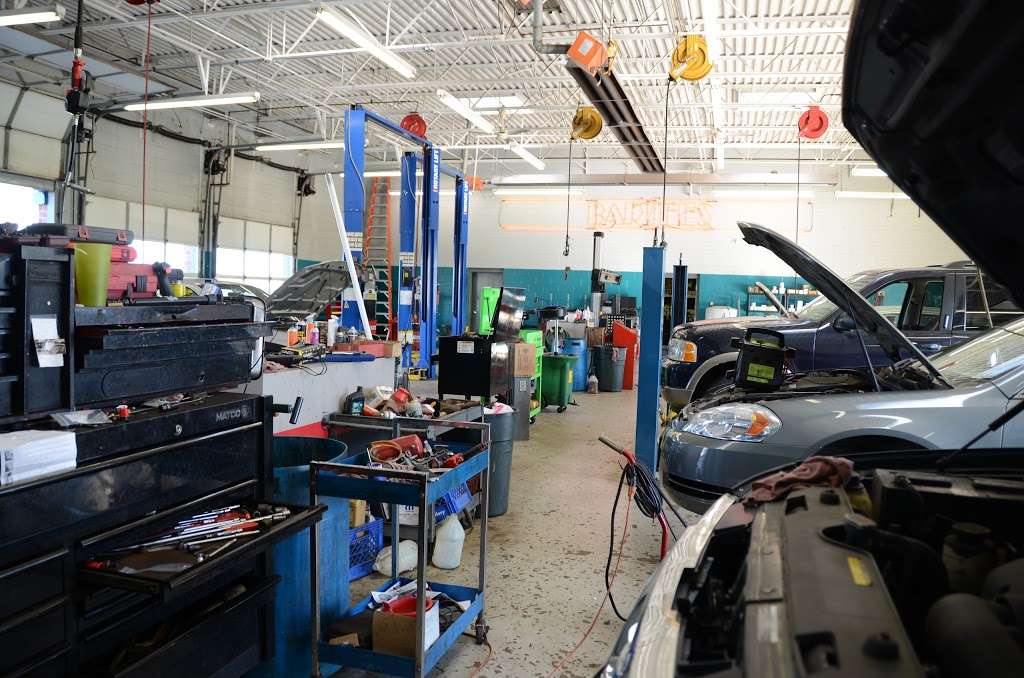 Bartels Auto Clinic | 2015 Wiesbrook Dr, Oswego, IL 60543 | Phone: (630) 518-4692