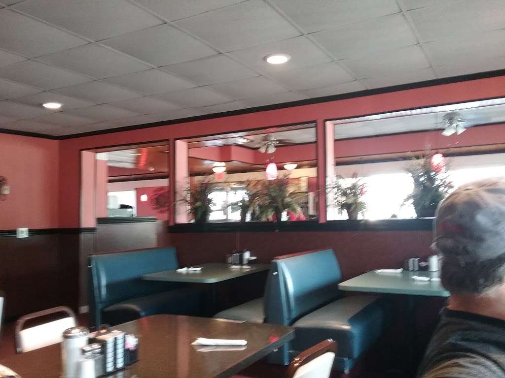 Delmar Diner | 9506 Ocean Hwy, Delmar, MD 21875, USA | Phone: (410) 896-2677