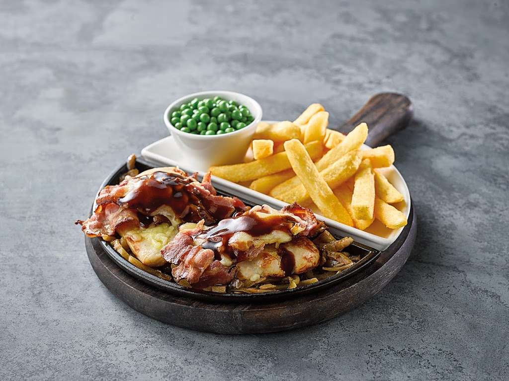 Hop House | 3 Knights Cl, Pembury, Royal Tunbridge Wells, Tunbridge Wells TN2 3UW, UK | Phone: 01892 617443