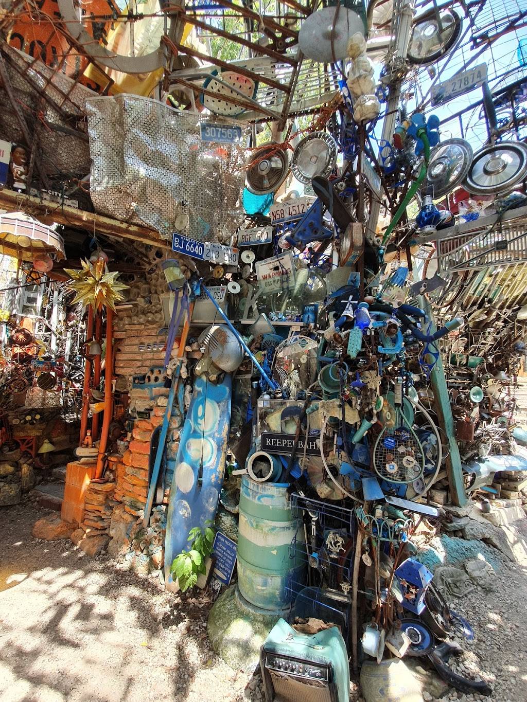 Cathedral of Junk | 4422 Lareina Dr, Austin, TX 78745, USA | Phone: (512) 299-7413