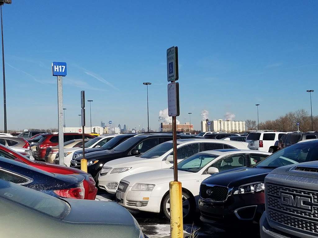 Economy Parking Lot | 440 Island Ave, Philadelphia, PA 19153, USA | Phone: (215) 683-9842