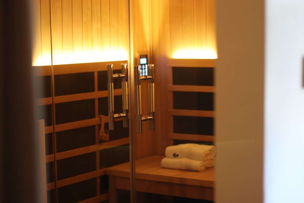 Sweat Box Sauna Bar | 24510 Town Center Dr #150, Valencia, CA 91355, USA | Phone: (661) 218-1859