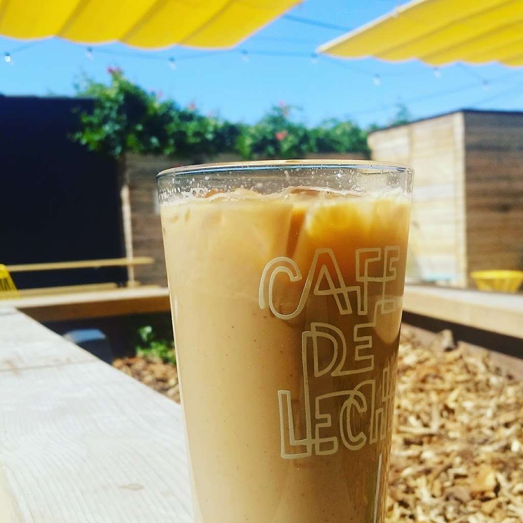 Café de Leche | 2477 Lake Ave, Altadena, CA 91001 | Phone: (626) 807-2900